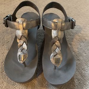 Crown Vintage Pewter 6.5